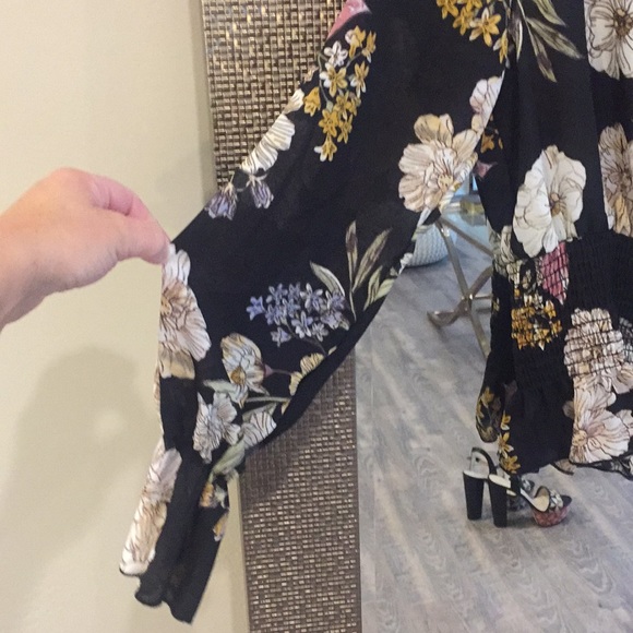 Floral Agaci Blouse with tags still on! - Picture 2 of 3